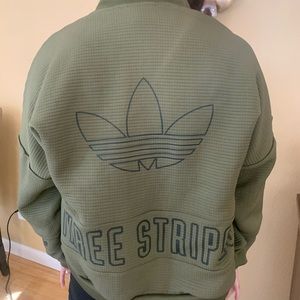 Adidas oversized sweater